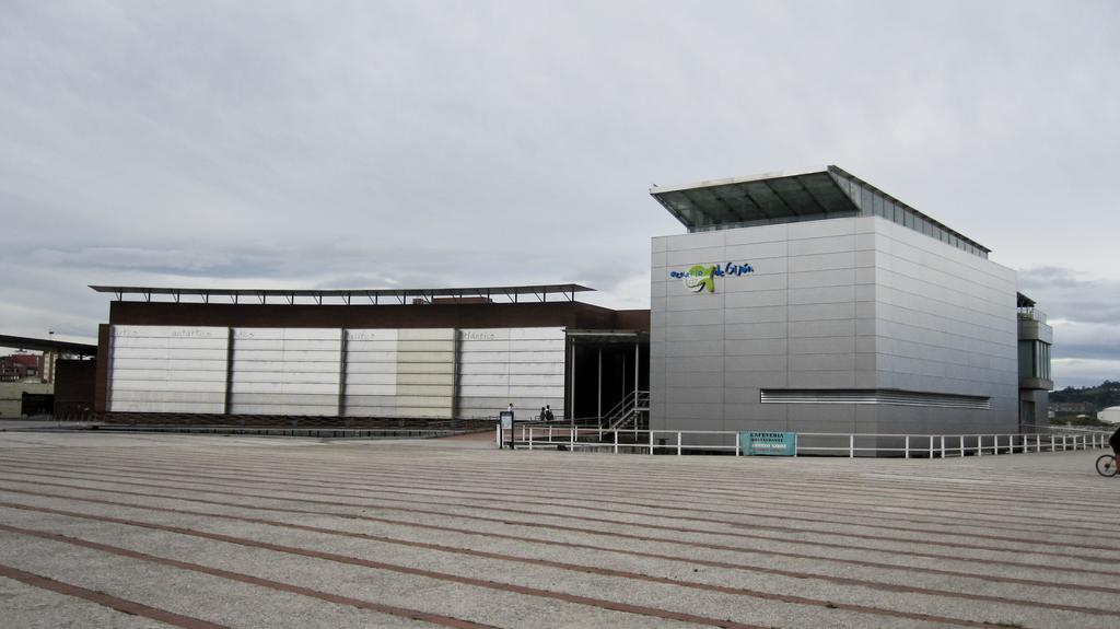 Espacio Gijon Poniente ภายนอก รูปภาพ